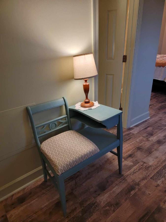 Moonlight Manor Bed & Breakfast Floyd Bagian luar foto
