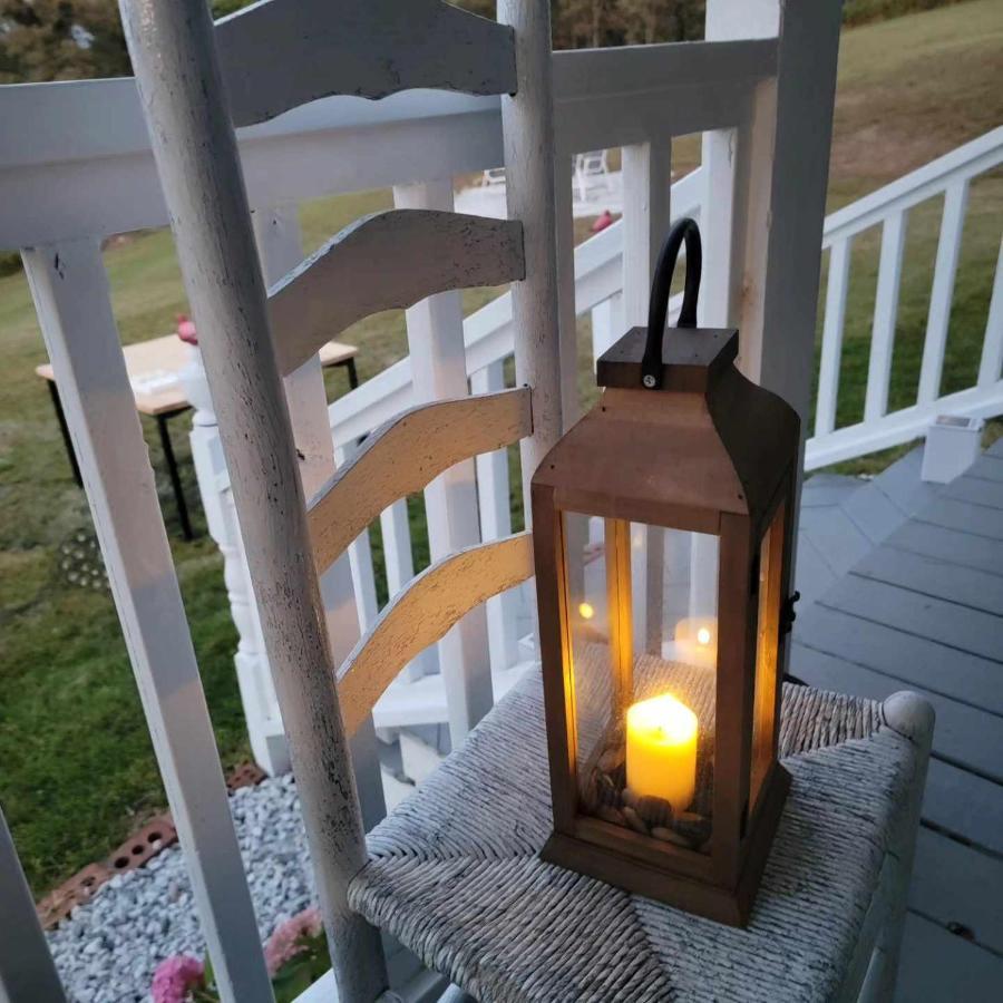 Moonlight Manor Bed & Breakfast Floyd Bagian luar foto